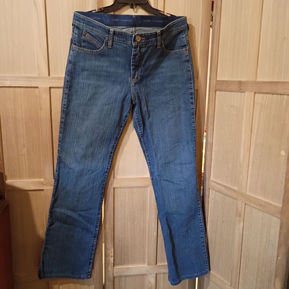 Wrangler Women's Boot Cut Jeans in Medium Blue Wash